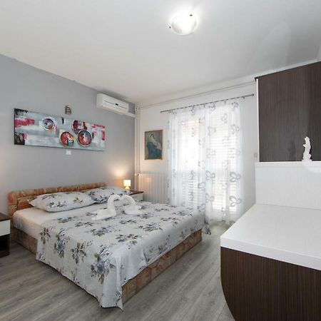 David I Rino Apartment Brela Exterior photo